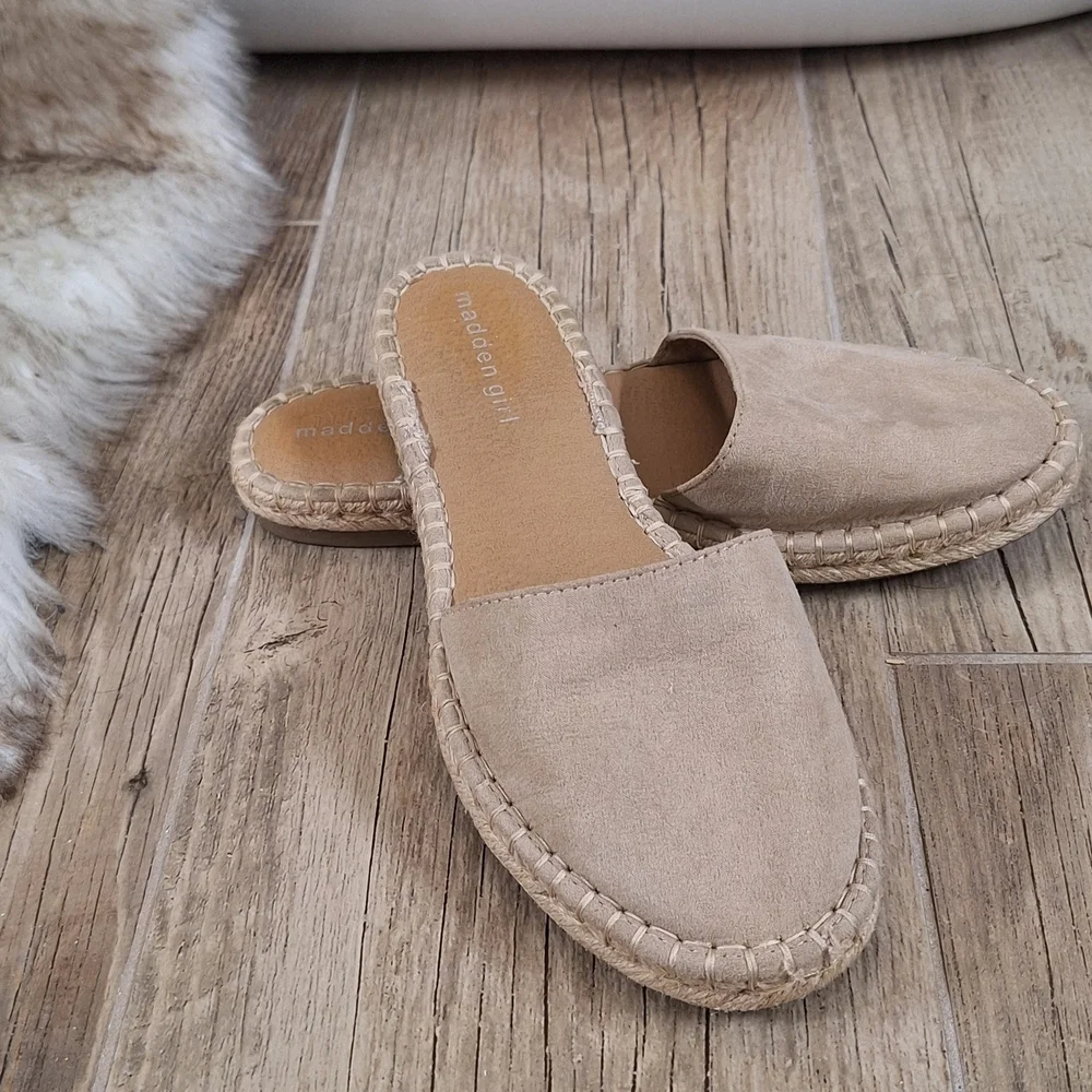 Madden Girl Tan Espadrille Suede Slip-On Espadrilles Sz. 8